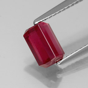 Rubi vermelho natural 1,32ct, corte esmeralda, SI