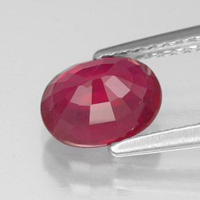 Rubi vermelho natural 1,77ct, corte oval, SI
