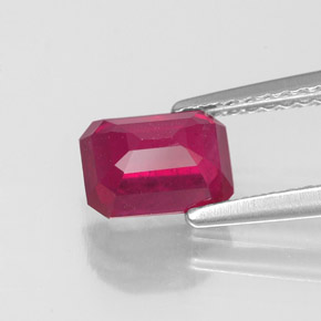 Rubi vermelho natural 1,50ct, corte esmeralda, VS-SI
