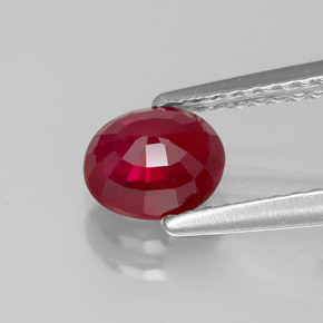 Rubi vermelho natural 1,07ct, corte oval, SI