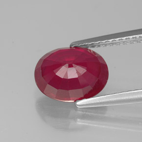 Rubi vermelho natural 2,81ct, corte oval, VS-SI