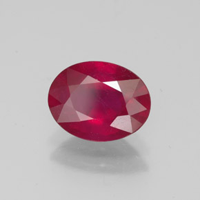 Rubi vermelho natural 1,93ct, corte oval, VS-SI