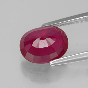 Rubi vermelho natural 2,72ct, corte oval, VS-SI