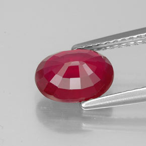 Rubi vermelho natural 1,90ct, corte oval, VS-SI