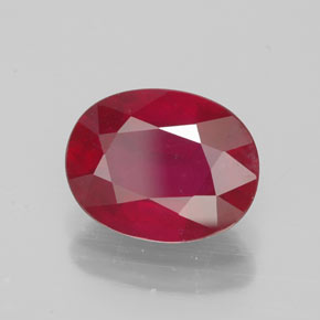 Rubi vermelho natural 2,46ct, corte oval, VS-SI