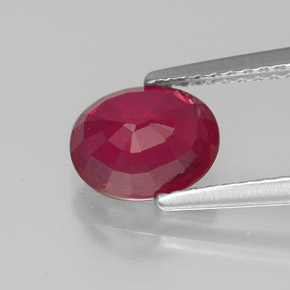 Rubi vermelho natural 1,78ct, corte oval, VS-SI