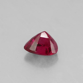 Rubi vermelho natural 0,61ct, trillion, SI