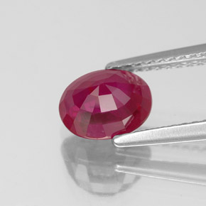 Rubi vermelho natural 2,10ct, corte oval, VS-SI