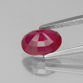 Rubi vermelho natural 1,60ct, corte oval, VS-SI