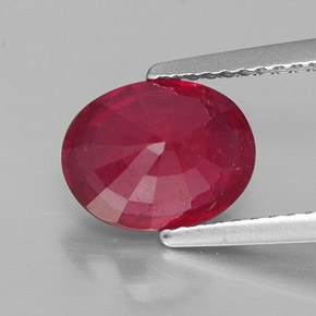 Rubi vermelho natural 2,66ct, corte oval, VS-SI