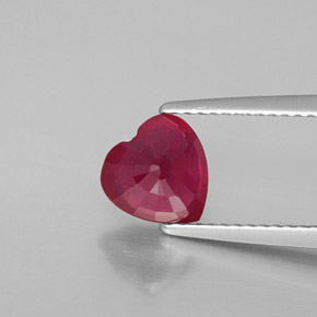 Rubi vermelho natural 1,91ct, formato de coração, VS-SI