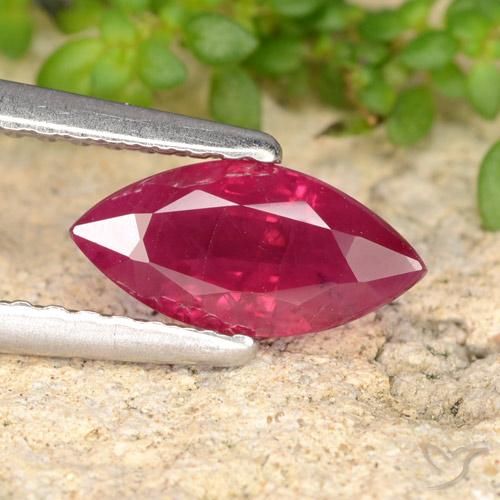 1,12 ct Marquise Cut Ruby, 9,1 x 4,4 mm De Myanmar, Photo A