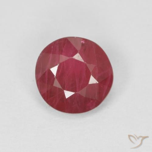 Rubi redondo de 0,87 quilates, 5,6 mm de Myanmar, Photo A