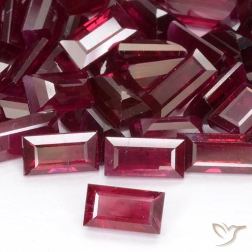 Rubi Vermelho escuro Natural 0.32ct, baguete, VS-SI