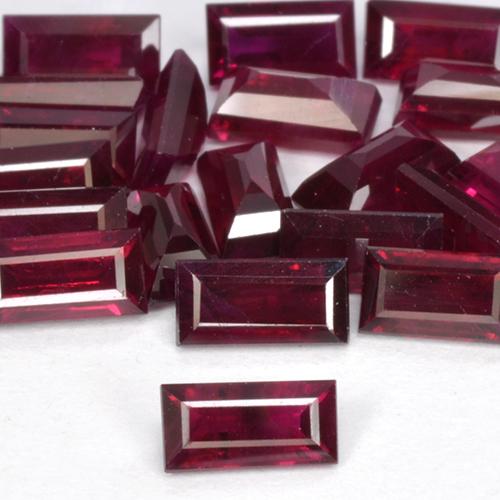Rubi Vermelho escuro Natural 0.31ct, baguete, VS-SI