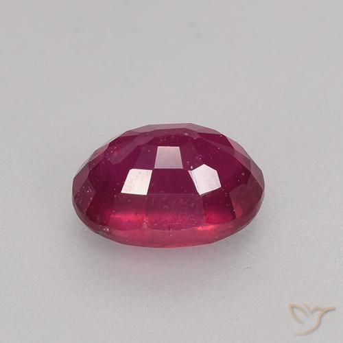 Rubi Vermelho médio-escuro Natural 0.93ct, oval, VS-SI