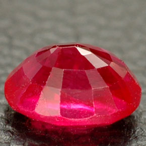 Rubi vermelho natural 1,03ct, corte oval, VS-SI