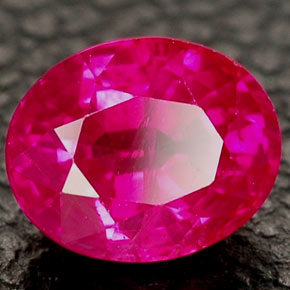 Rubi vermelho natural 1,17ct, corte oval, VS