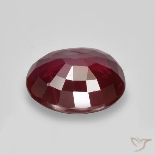 Rubi Vermelho escuro Natural 1.07ct, oval, SI