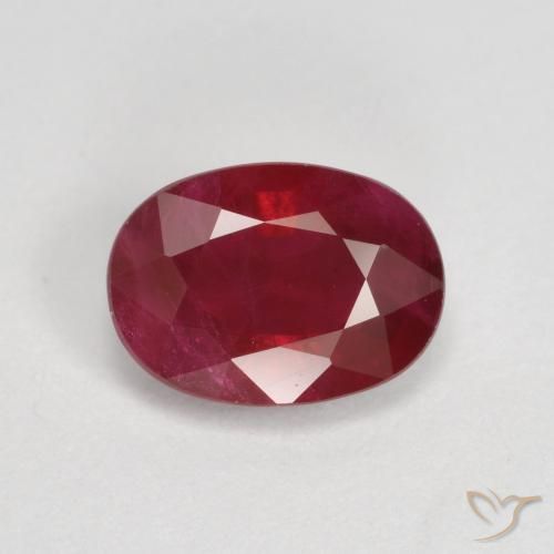 1.02ct Natural Vermelho escuro Rubi, oval, SI