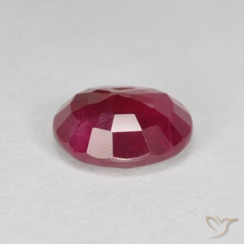 Rubi Vermelho escuro Natural 1.10ct, oval, SI