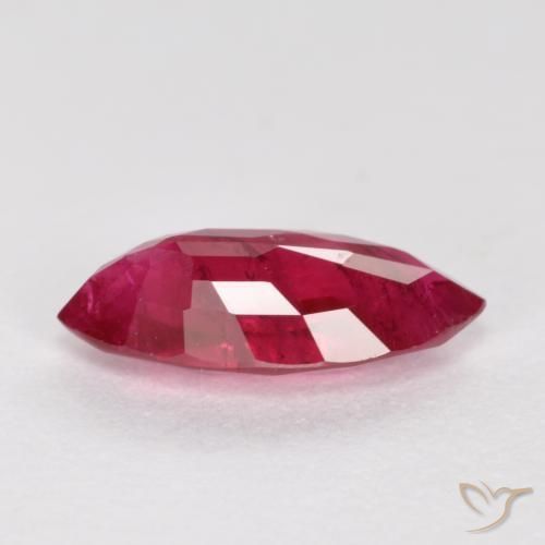 Rubi Vermelho escuro Natural 1.01ct, Marquesa, SI