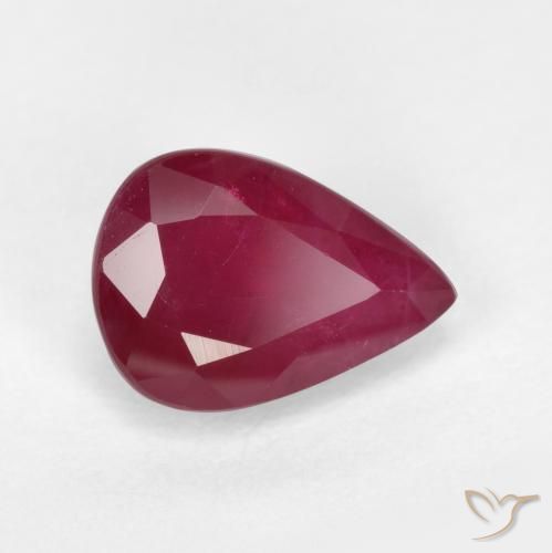 Rubi Vermelho escuro Natural 1.04ct, Formato de pêra, VS-SI