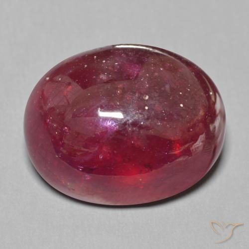 25,56 ct Oval Cabochão Rubi, 17,9 x 14,3 mm De Madagascar, Photo A