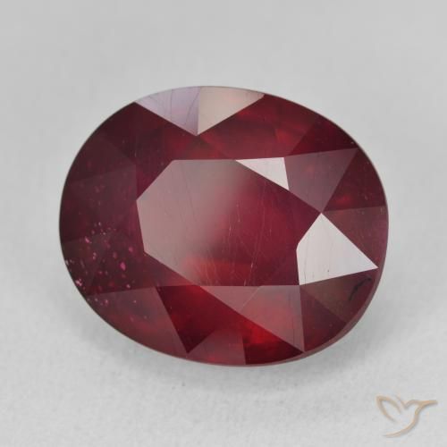 Rubi Vinho vermelho Natural 18.07ct, oval, VVS-VS