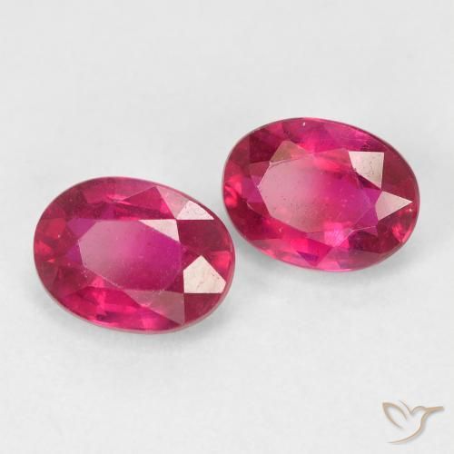 Pedras preciosas de Rubi Luz vermelha natural de 2.28 ct, oval, VS