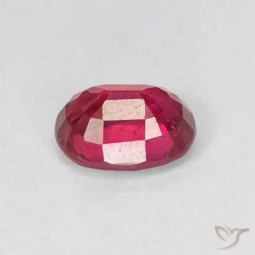 Rubi Medium Dark-Red Natural 1.94ct, oval, VS-SI