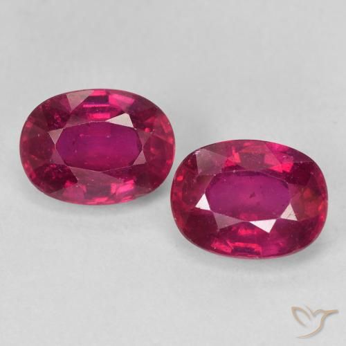4.13ctw Natural Vermelho escuro Rubi, oval, VS