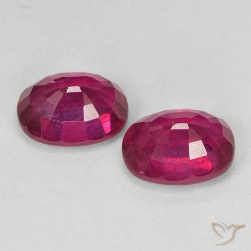 Pedras preciosas de Rubi Vermelho escuro natural de 4.13 ct, oval, VS