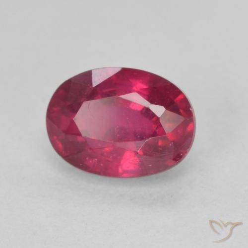 Rubi Medium Dark-Red Natural 1.45ct, oval, VS