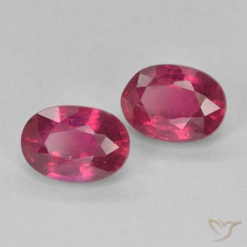 Pedras preciosas de Rubi Luz vermelha natural de 2.42 ct, oval, VS