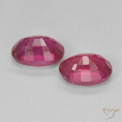 Pedras preciosas de Rubi Luz vermelha natural de 2.42 ct, oval, VS