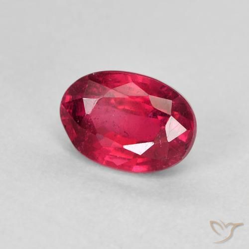 Rubi Medium Dark-Red Natural 1.45ct, oval, VS-SI