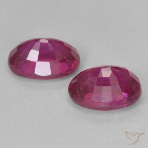 Pedras preciosas de Rubi Luz vermelha natural de 2.48 ct, oval, VS