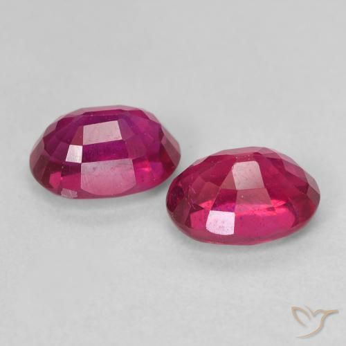 Pedras preciosas de Rubi Rosa Avermelhado Profundo natural de 2.47 ct, oval, VS