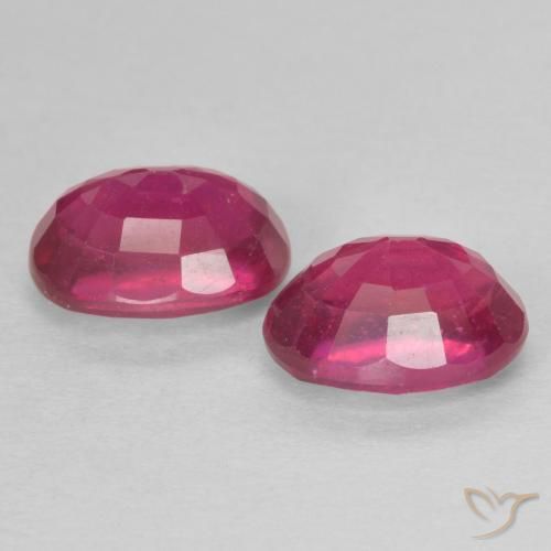 Pedras preciosas de Rubi Luz vermelha natural de 2.77 ct, oval, VS