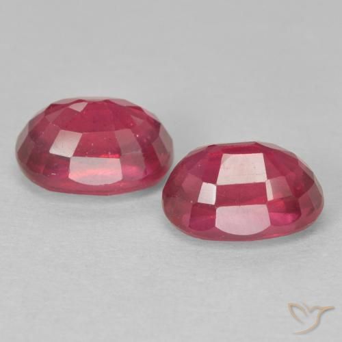 Pedras preciosas de Rubi Luz vermelha natural de 2.68 ct, oval, VS