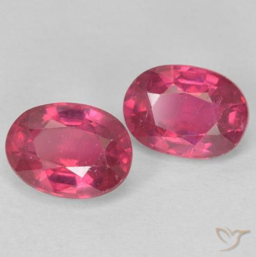 Pedras preciosas de Rubi Luz vermelha natural de 2.40 ct, oval, VS