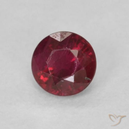 Rubi Vermelho escuro Natural 0.28ct, Redondo, SI