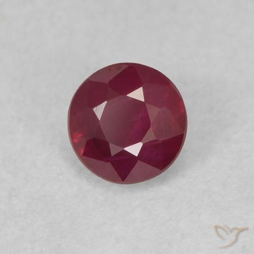 Rubi Vermelho escuro Natural 0.36ct, Redondo, SI
