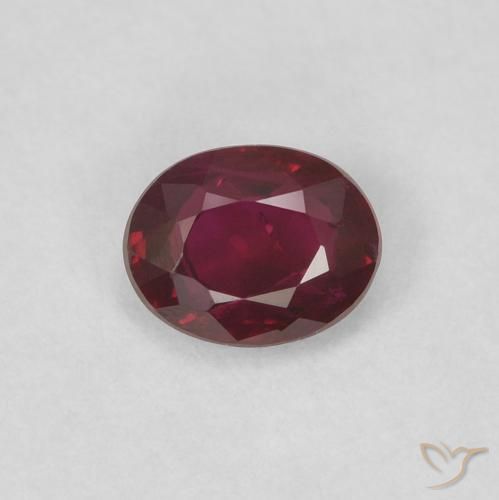 0.39ct Natural Vermelho escuro Rubi, oval, VS