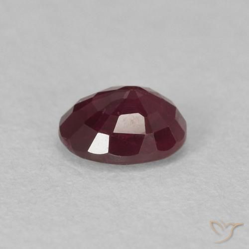 Rubi Vinho vermelho Natural 0.53ct, oval, VS