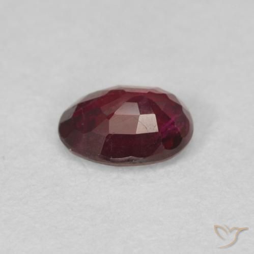 Rubi Vermelho escuro Natural 0.43ct, oval, VS
