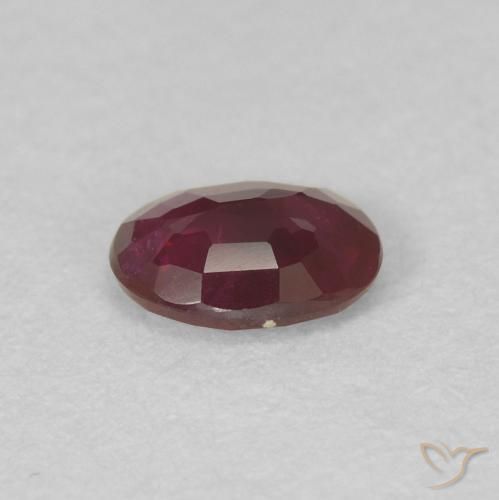 Rubi Vermelho escuro Natural 0.42ct, oval, VS