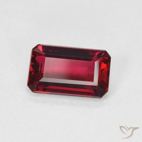 Rubi vermelho intenso Natural 1.57ct, Corte Octógono / Esmeralda, VVS-VS