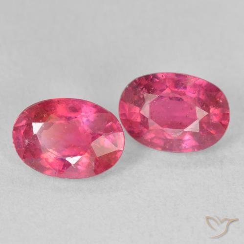 Pedras preciosas de Rubi Rosa quente natural de 2.48 ct, oval, VS